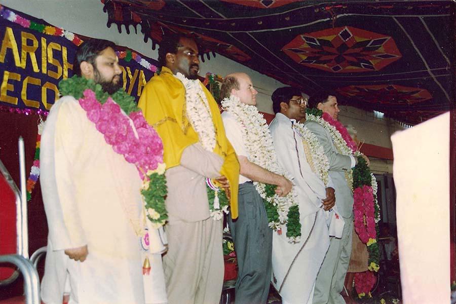 Doctors Tour in India 1994, Conference at Chennai Brahmachari Girish Ji entering celebration hall with Vedic Pundits and other guests.